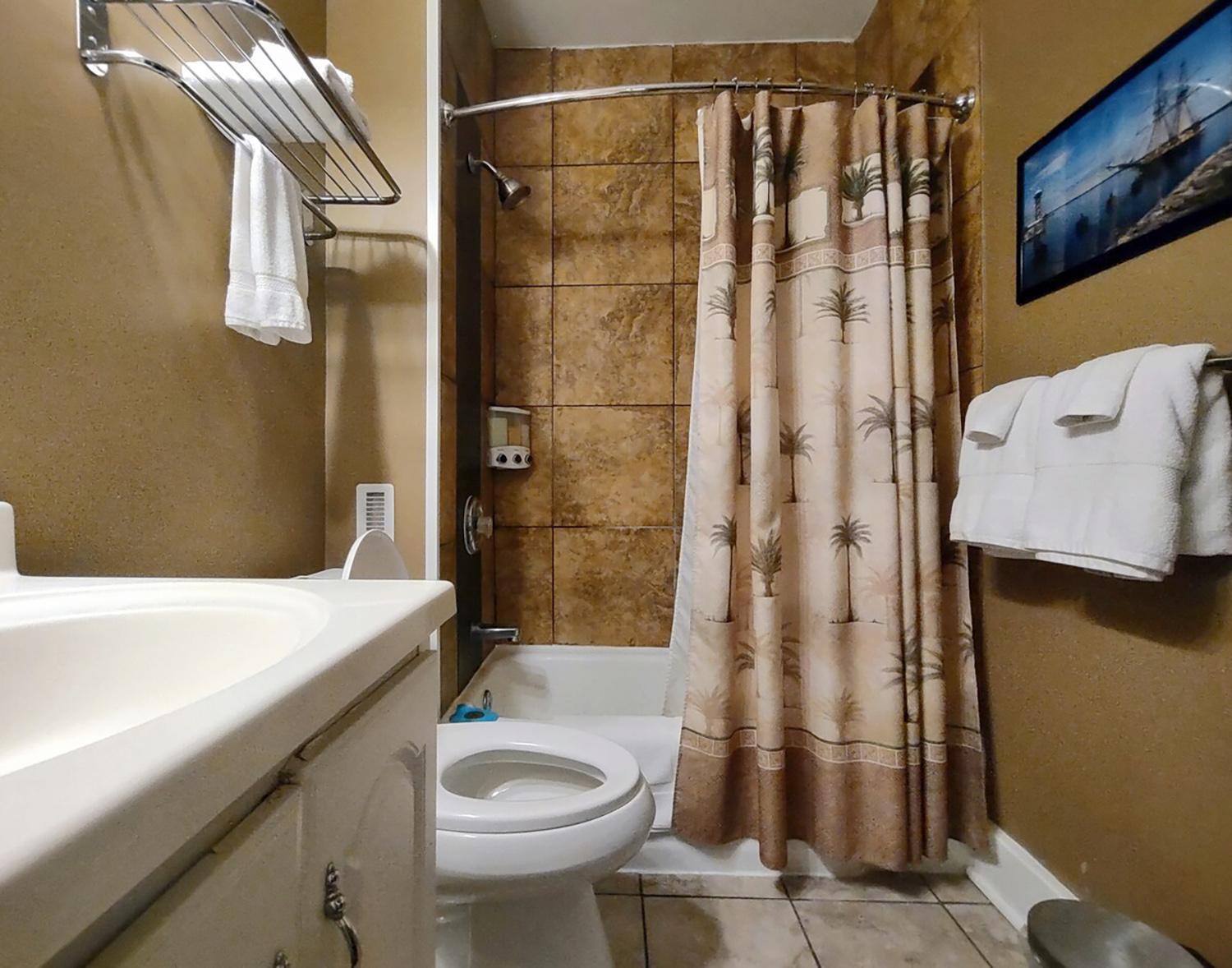 Spacious Frontier Park Apartment エリー エクステリア 写真