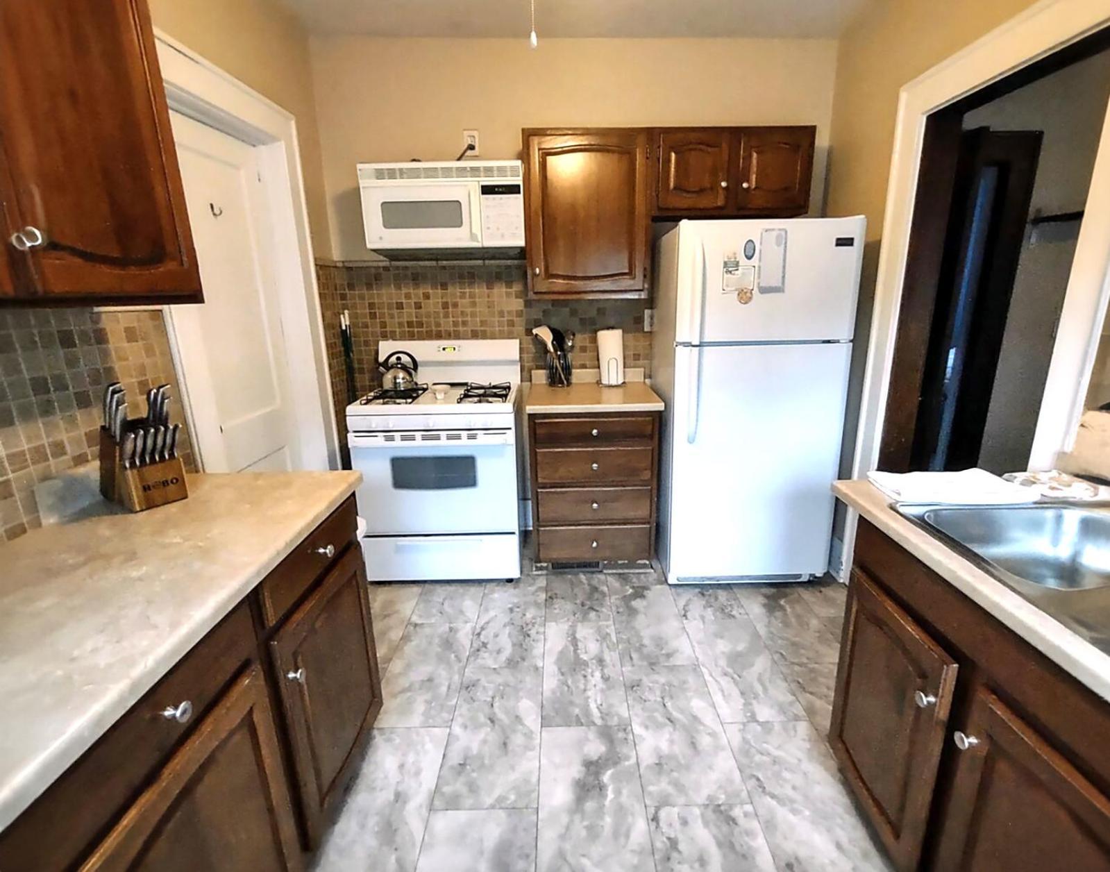 Spacious Frontier Park Apartment エリー エクステリア 写真